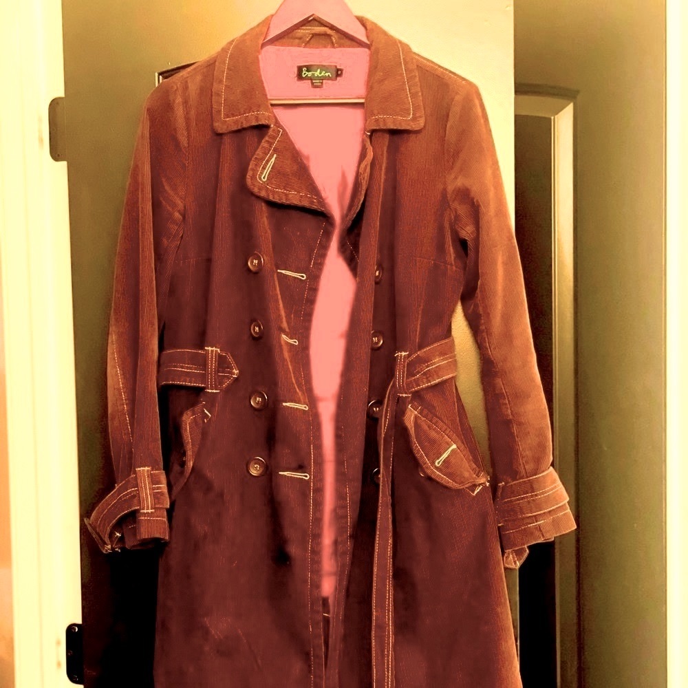 Beautiful corduroy vintage trench coat!